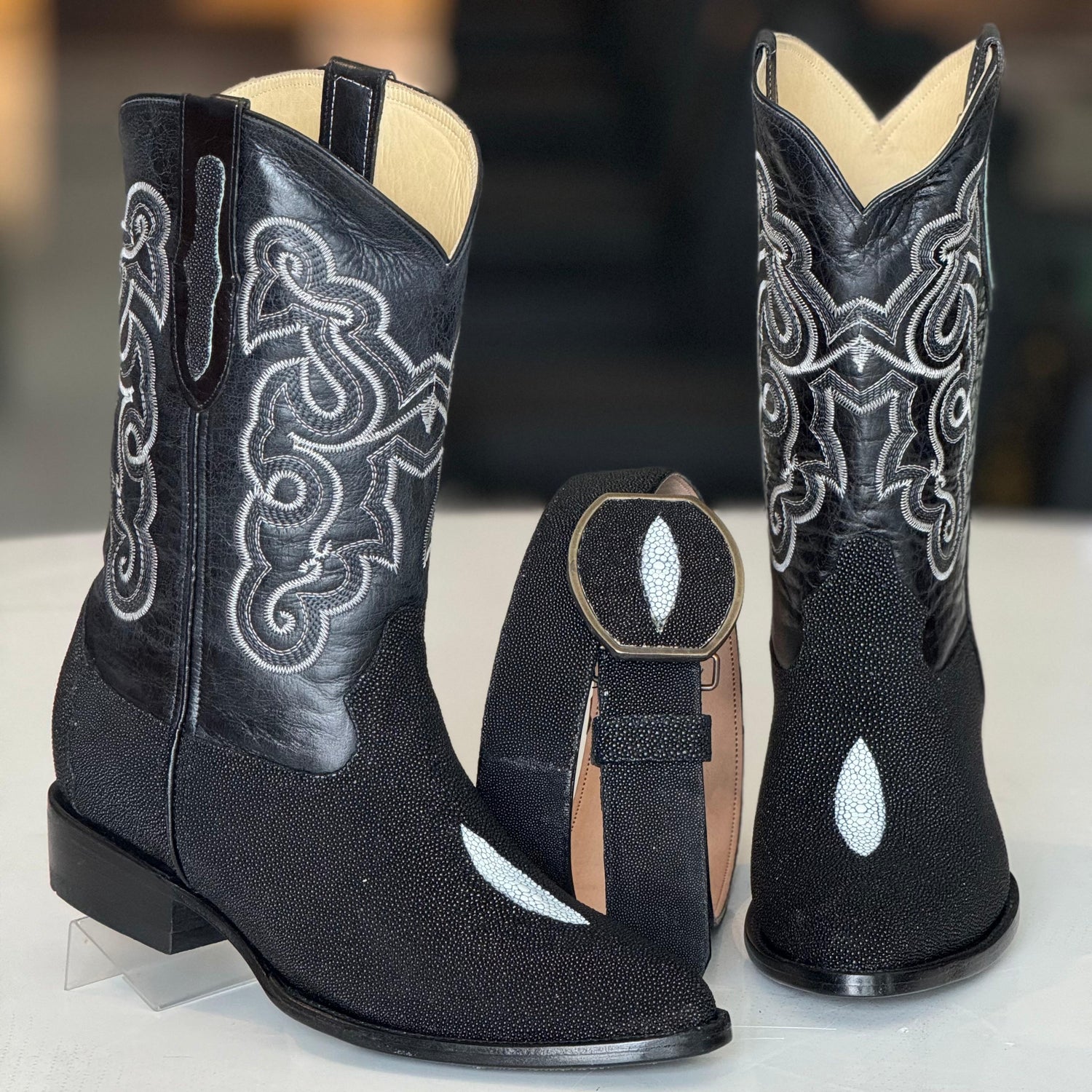 COMBO OVAL MANTARRAYA REY BLACK