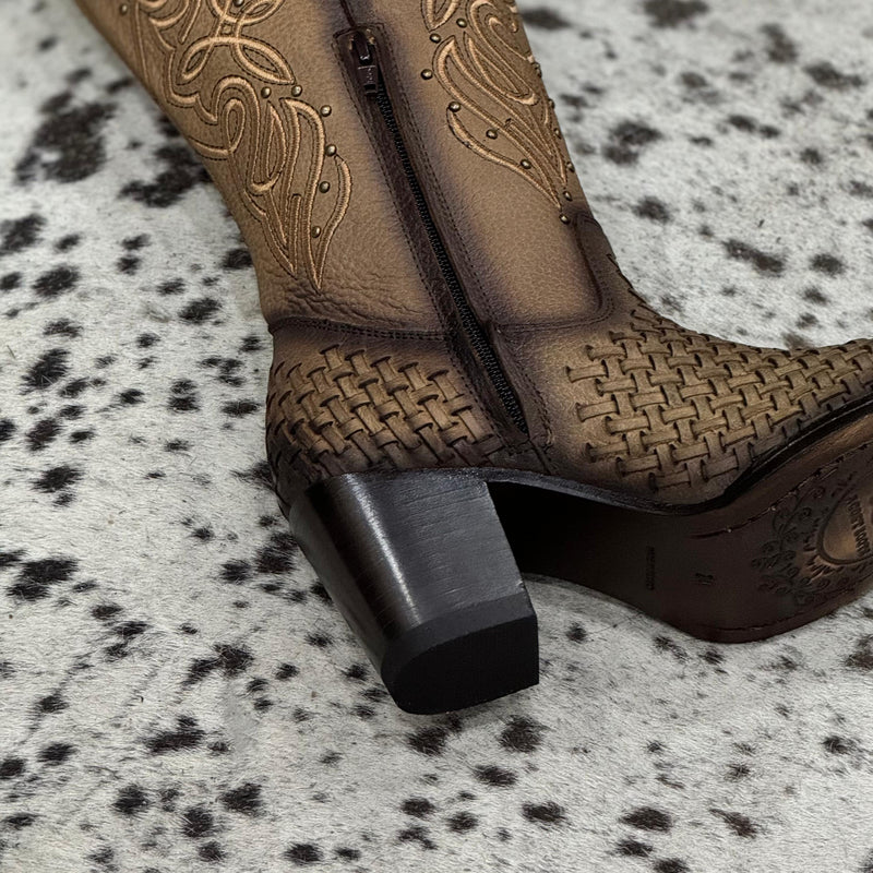 BOTAS VAQUERAS AYTANA BEIGE PETATILLO TUBO ALTO