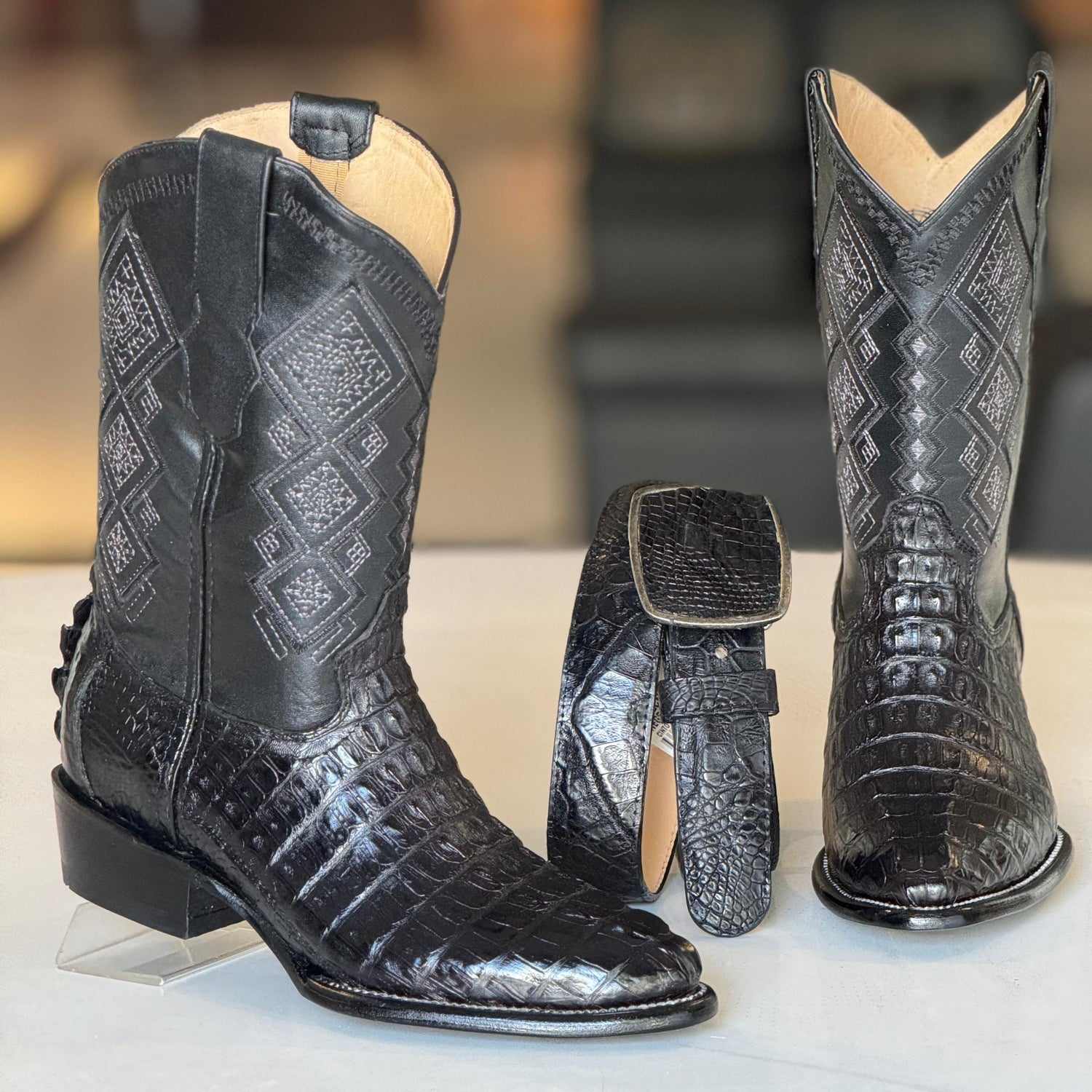 COMBO OVAL COCODRILO COLA BLACK